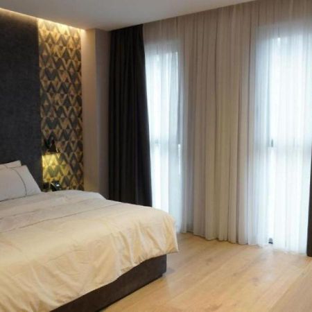 Starlight Hotel ติรานา ภายนอก รูปภาพ