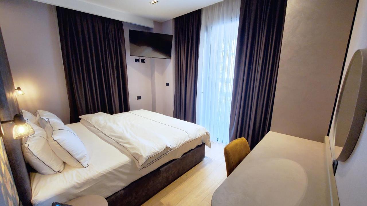 Starlight Hotel ติรานา ภายนอก รูปภาพ